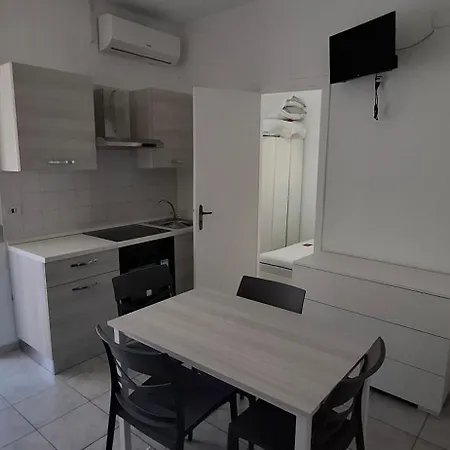 Bilocale Gran Viale Al Mare 25 Baia 아파트 *